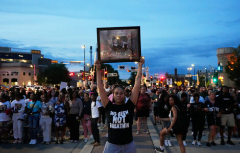 Fatal police shooting of man with knife roils Madison, Wisconsin